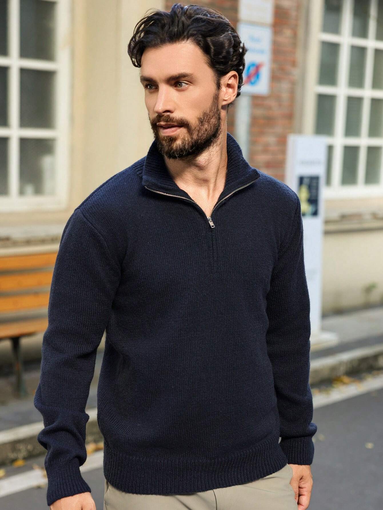 Pull Zippé Bleu Marine